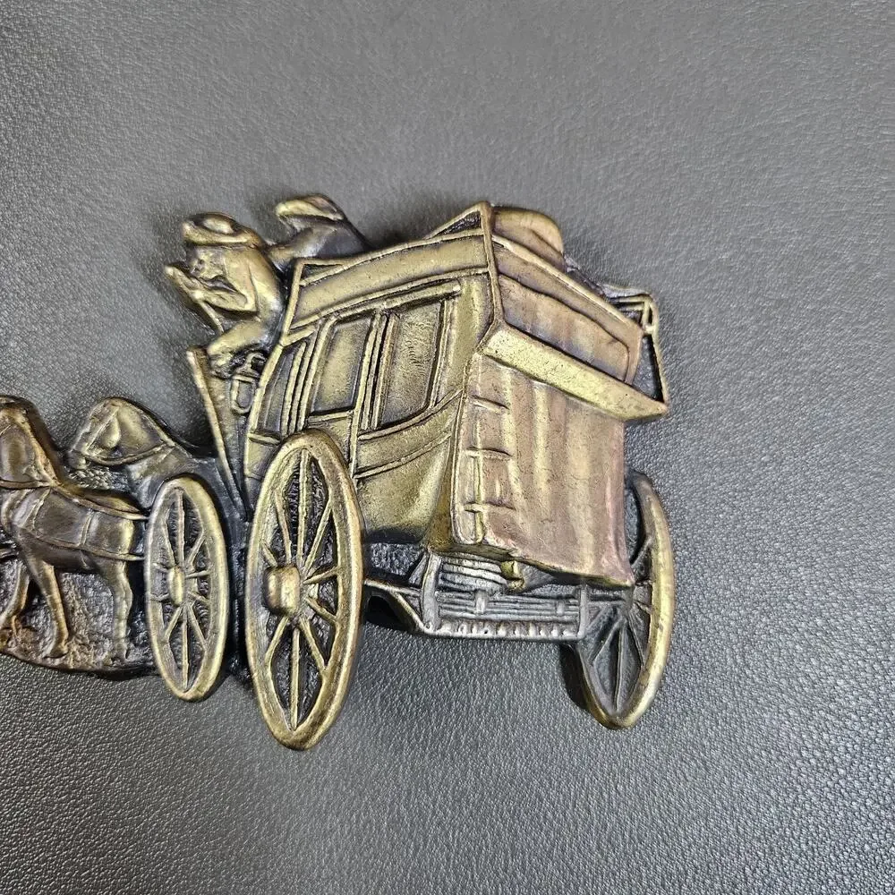 Vtg Stagecoach Western Belt Buckle Yellowstone Cowboy Rugged 3D Yeehaw